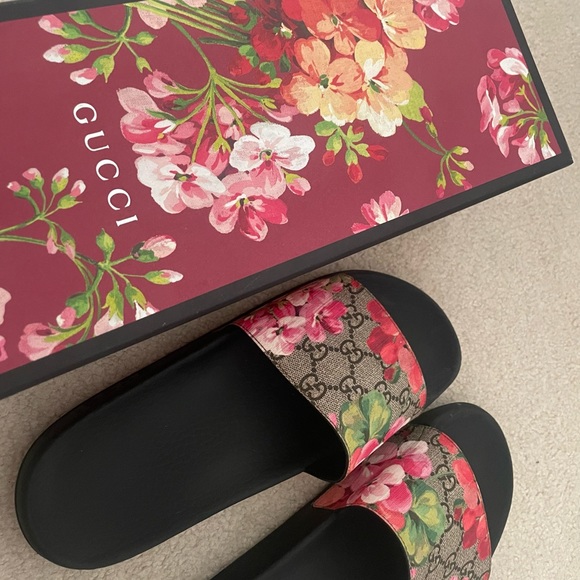 Gucci Slides - Picture 3 of 3